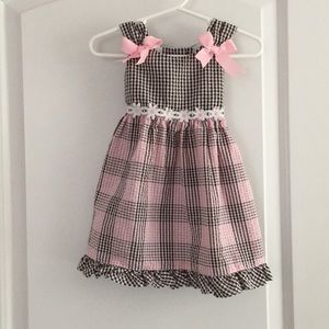 Girls gingham dress